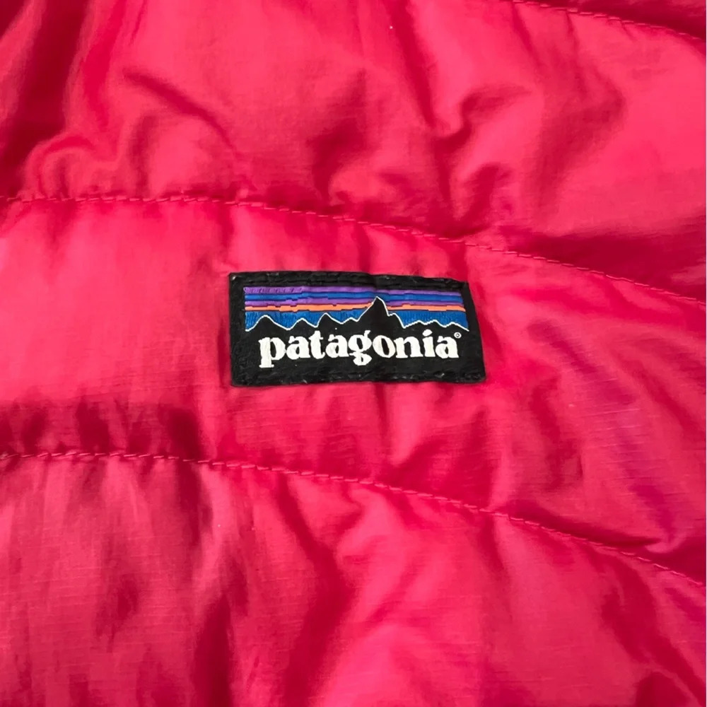 Patagonia Women's Down Sweater Jacket - Picture 3 of 7